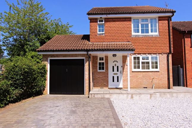 Thumbnail Detached house for sale in Petersfield Close, Chineham, Basingstoke