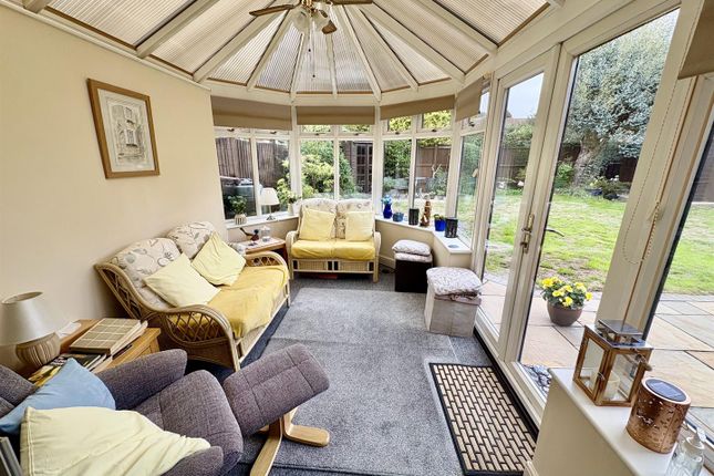 67, Stonebridge, Peterborough photo 4