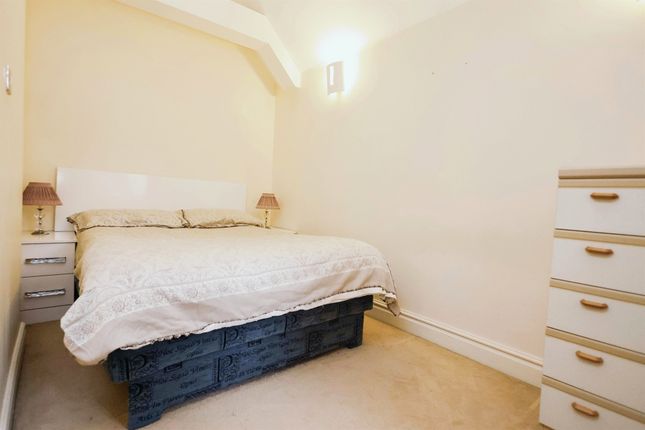 Flat for sale in Oxford Road, Moseley, Birmingham
