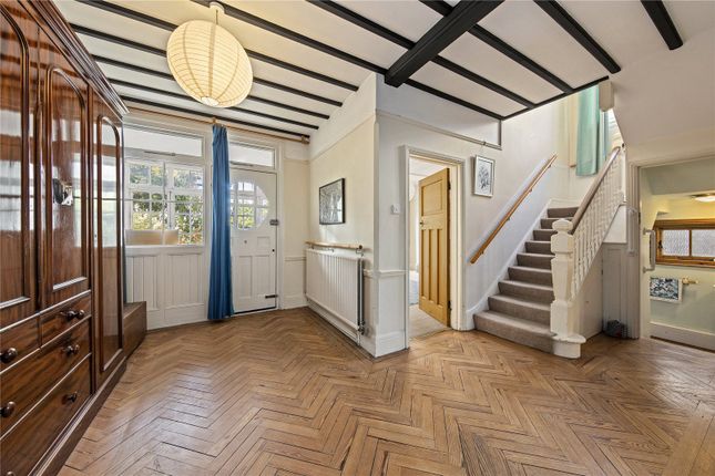 26, St James's Avenue, Hampton Hill photo 4