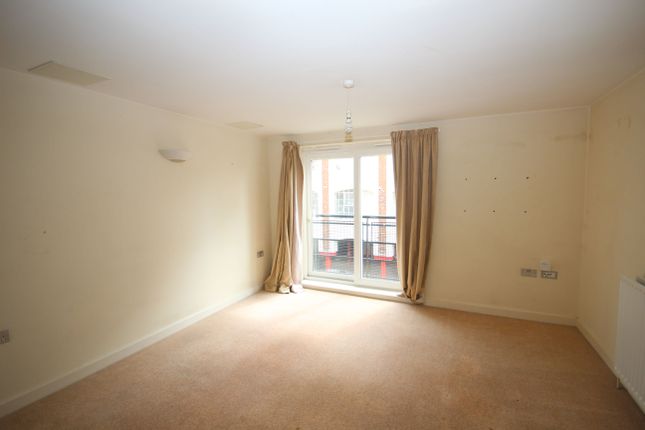 Flat for sale in Coombe Road, Brighton