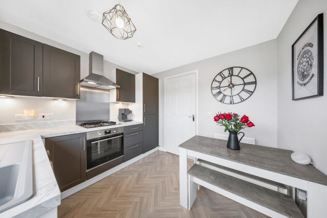 57, Hawk Street, Dunfermline photo 4