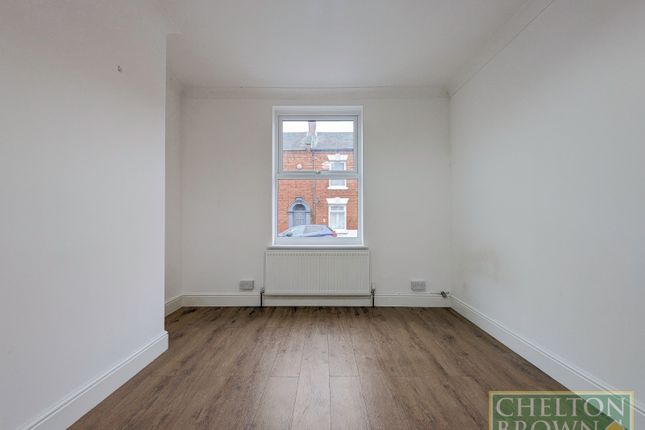 11, Alexandra Road, Northampton photo 2