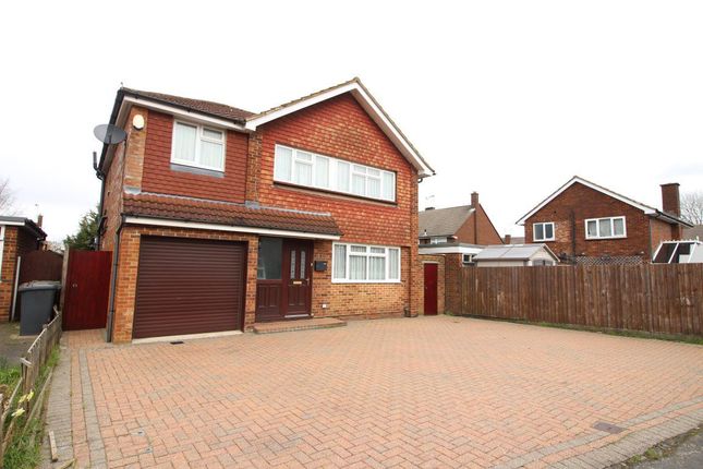Thumbnail Property to rent in Cornfield Road, Bushey
