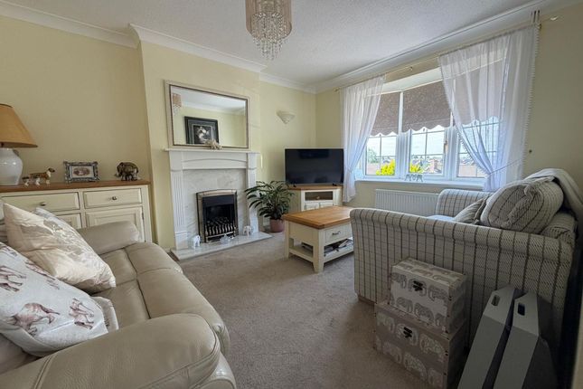 30 Rochester Drive, Grantham photo 2