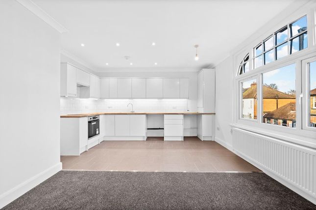 Thumbnail Maisonette to rent in Merton Hall Road, Wimbledon Chase, London