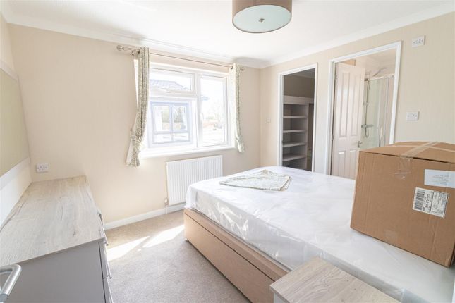 Mobile/park home for sale in Chester Park, Omar Avenue, Clacton On Sea