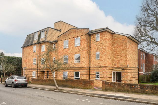 1-bed flat on Flat 9, Daytone House, 1A, Crescent Road, Wimbledon, £400,000