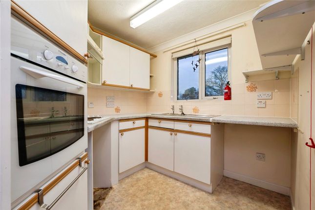 31, Montpelier Court (Exeter), Exeter photo 4