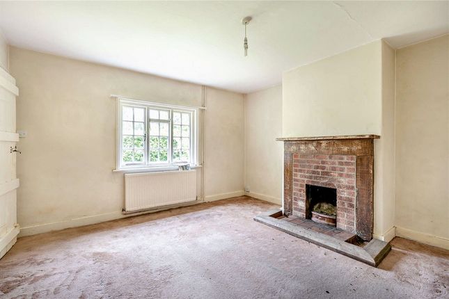 Hillcrest,, Soke Road, Reading photo 4