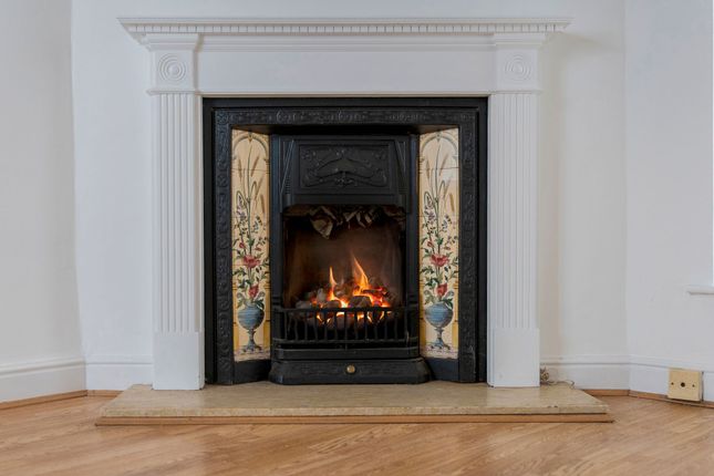 14 Ashby Place, Chester photo 2