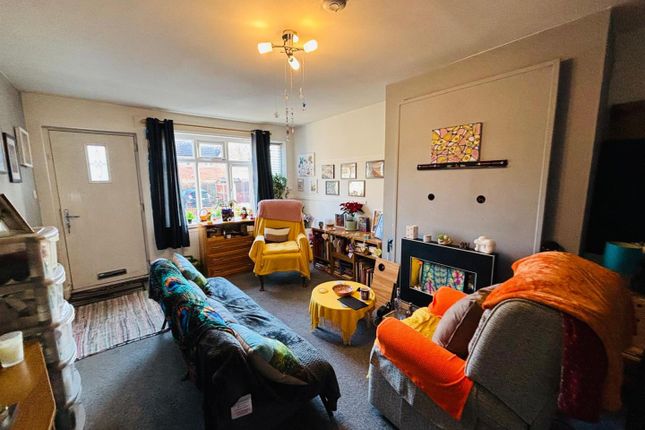 29, Roseneath Street, Leeds photo 2