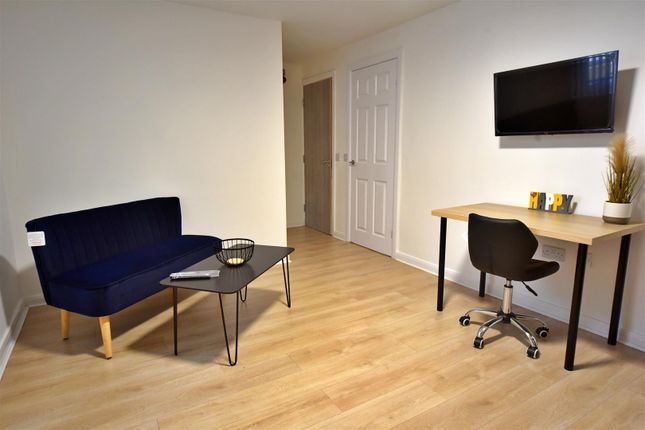 Room 9, 165, Albert Road, Middlesbrough photo 5