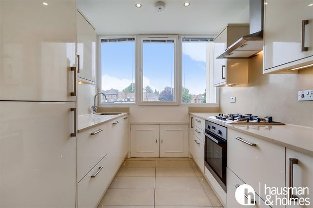 35, Hendon Hall Court, London photo 2