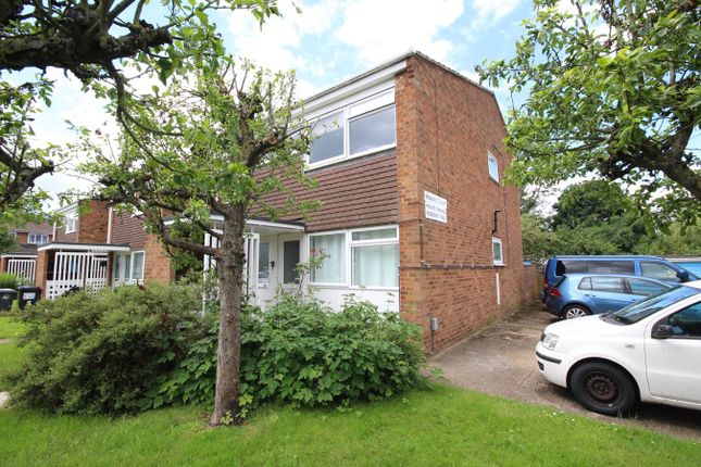 Thumbnail Flat to rent in Howard Court, Howard Drive, Letchworth Garden City