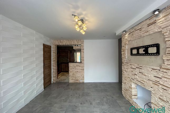 46 Douglas Road, Leigh photo 5