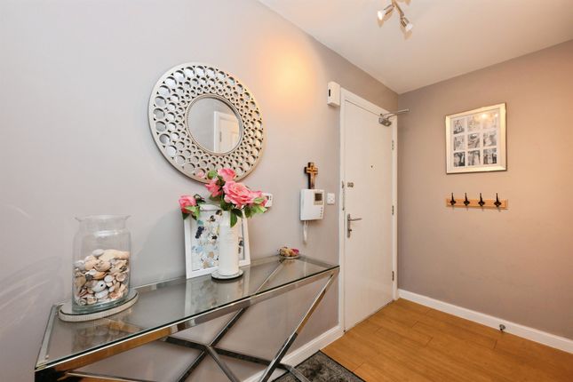 24, Bridgewater Gardens, Hoddesdon photo 3