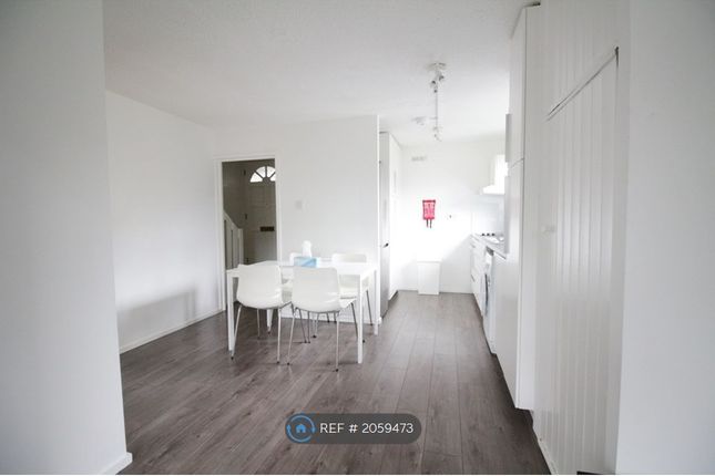 Thumbnail Flat to rent in Mayford, London