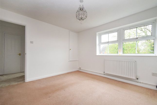 End terrace house for sale in Lower Canes, Yateley, Hampshire