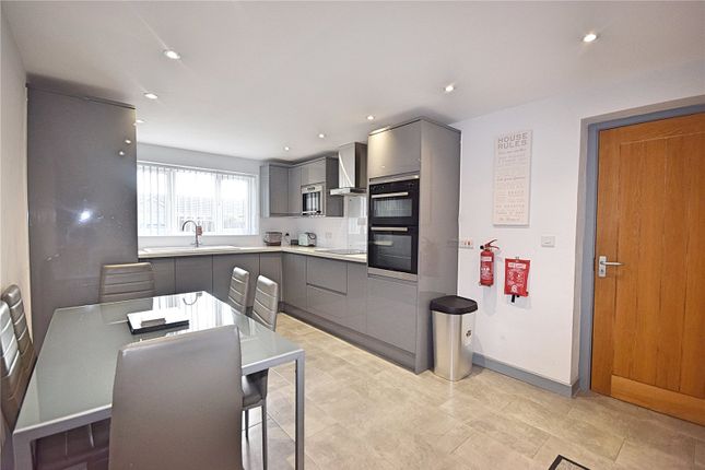 38, Warwick Place, Gwynedd photo 2
