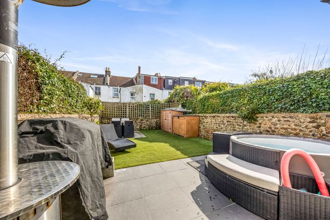 31 Brooker Street, Hove photo 2
