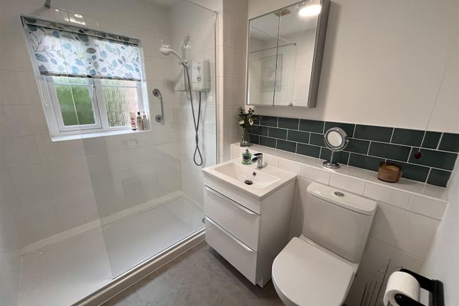 4 The Alders, Woodacres Court, Wilmslow photo 4