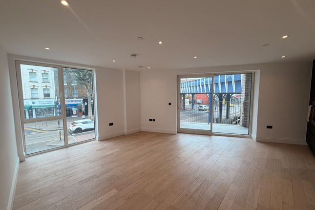 649 - Flat 3, High Road Leyton, Leyton photo 4
