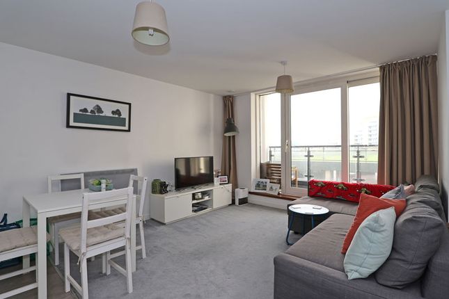 11 Davaar House, Ferry Court, Cardiff Bay photo 2