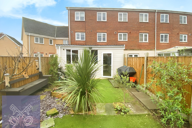 Terraced house for sale in Haweswater Way, Kingswood, Hull