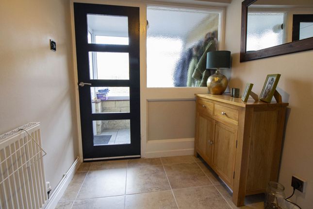 8, Marston Close, Frome photo 4
