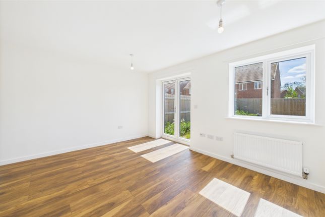 13, Bunting Drive, York photo 4