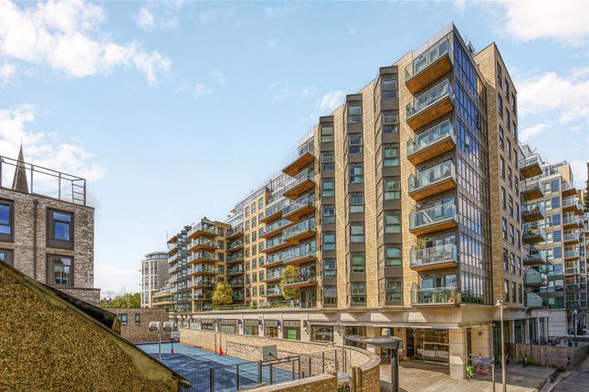 Thumbnail Flat to rent in Longfield Avenue, London