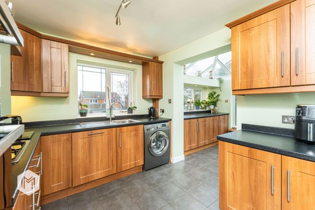 1 Croyde Close, Bolton photo 5