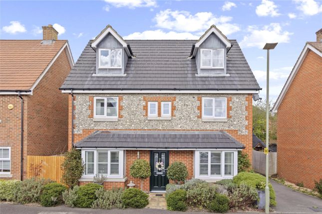 Thumbnail Detached house for sale in Lapwing Close, Emsworth, Hampshire
