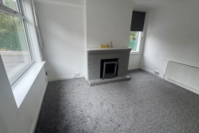 1, Aviary Mount, Leeds photo 2