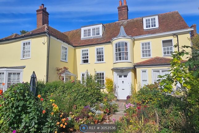 The Limes, Sir Isaacs Walk, Colchester photo 3