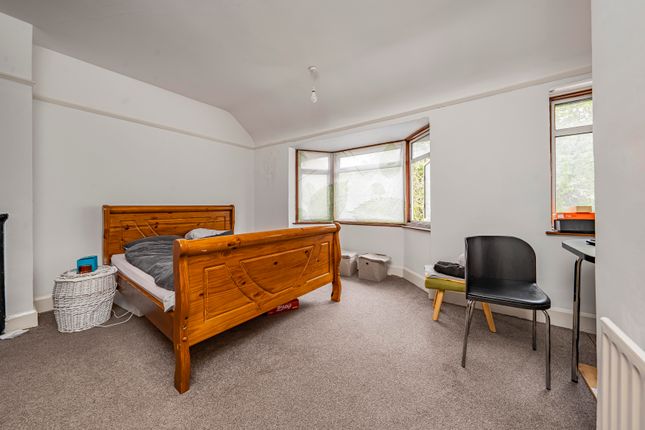 104, Denham Way, Rickmansworth photo 4