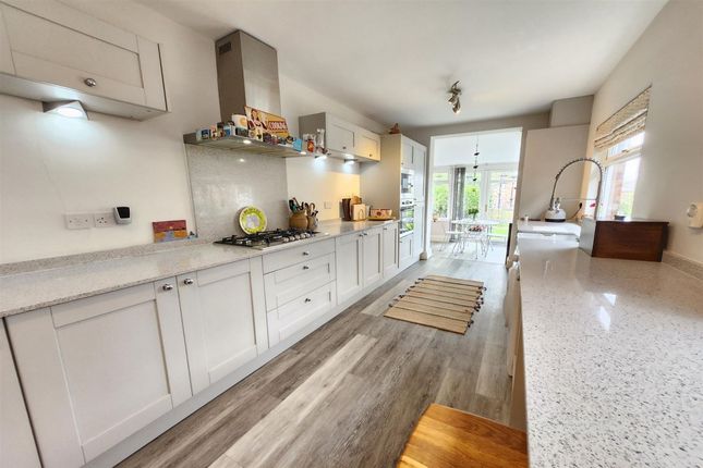 15 Victoria Road, Warrington photo 3