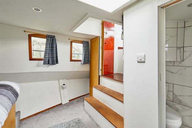 Houseboat for sale in Lots Ait, Brentford