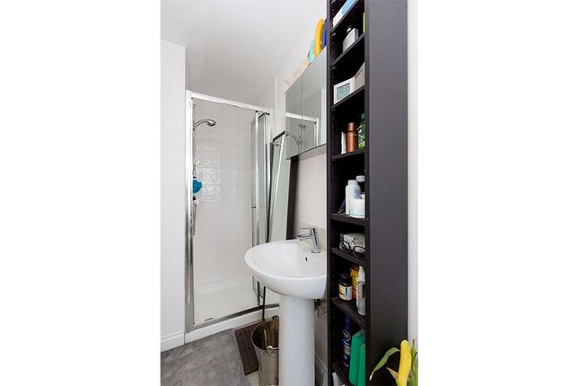 21A, Flat 5, Kendal Road Willesden Green, London photo 5