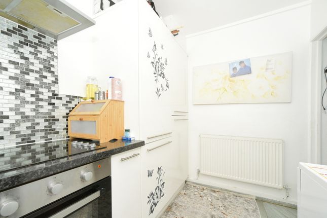 11, Staverton Way, Wiltshire photo 4