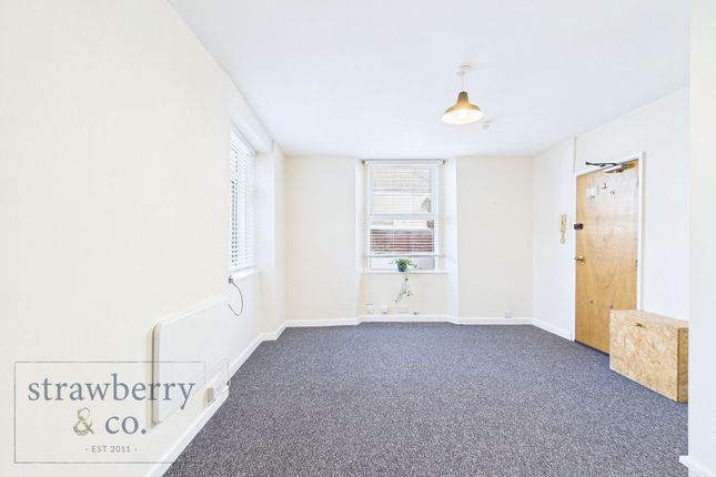 Room 2, 3 Alexandra Park, Bristol photo 2