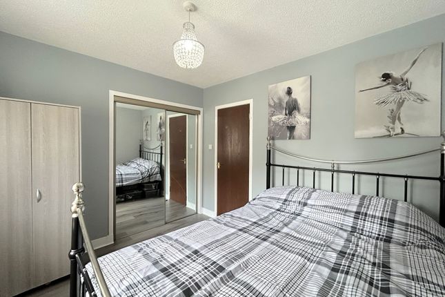 Flat for sale in Bairns Ford Court, Falkirk
