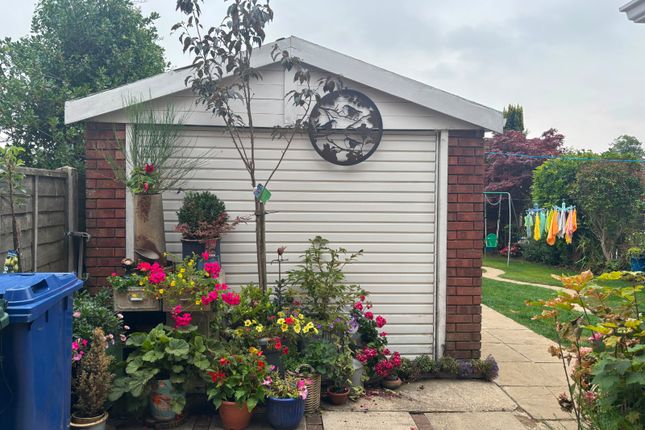 62, Low Garth Road, Leeds photo 3