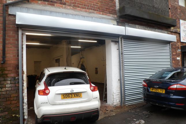 Parking/garage to let in 19-21 Back Of Hylton Road, Sunderland Town Centre