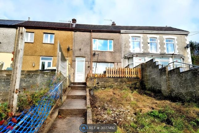 2-bed terraced on Tonypandy, £775/mo