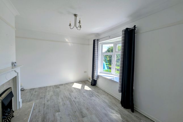 64 Heather Crescent, Sketty photo 2
