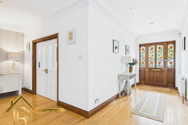 44, Grosvenor Gardens, Upminster photo 3