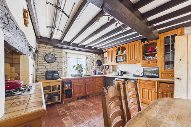 8 High Street, Towcester photo 4