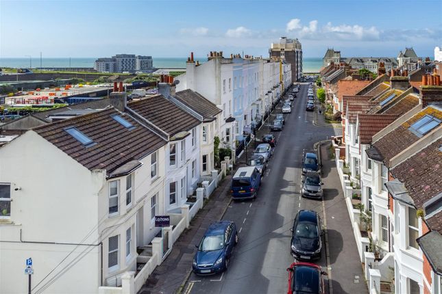 Thumbnail Flat to rent in Arundel Street, Brighton